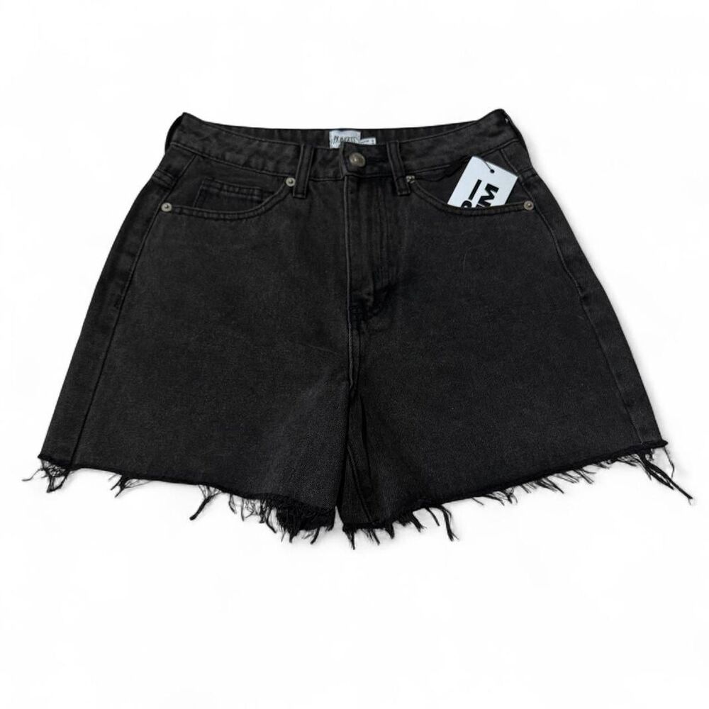 Princess Polly NWT Distressed High Rise Black Shorts Women’s Size 4